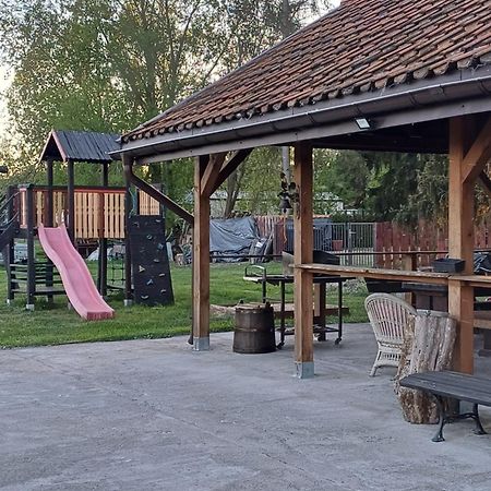 Gosciniec Twoje Mazury Nad Jeziorem Sniardwy Tuz Obok Plazy Nowe Guty Εξωτερικό φωτογραφία